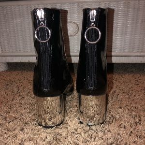 faux patent leather latex black & silver booties